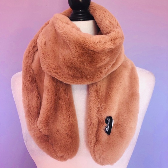 Madewell faux mink muffler - Picture 6 of 6